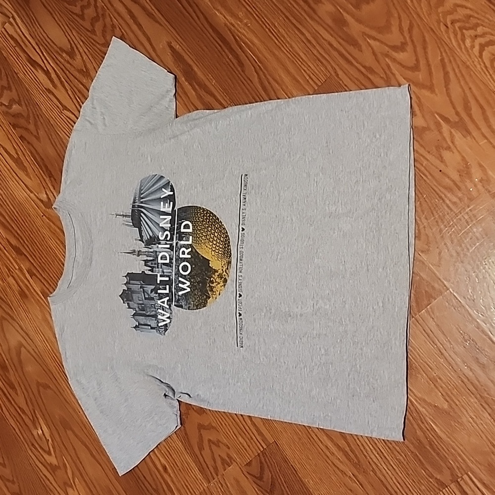 Walt Disney‎ world Park t shirt lg Epcot, magi  kingdom